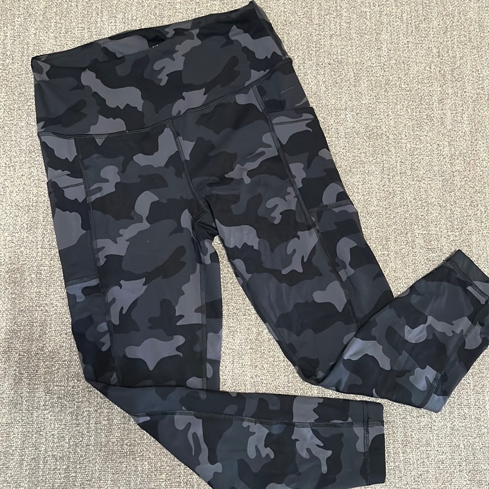 Black Camo leggings
